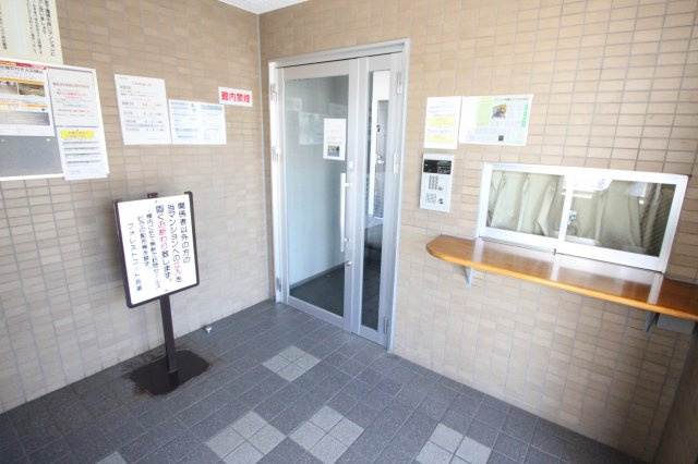 フォレストコート長瀬 ( 近畿大学 一人暮らし )のエントランス