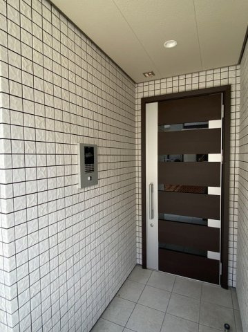 【エントランス】 | メゾン・ド・ルボワ