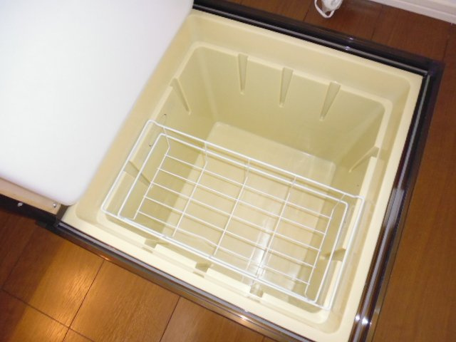 倉敷市連島町鶴新田のアパートの収納|床下収納