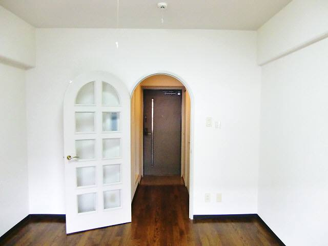 メゾンルミネの洋室|反転の場合もあります。