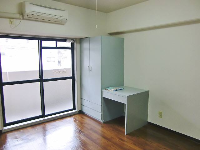 メゾンルミネの洋室|反転の場合もあります。