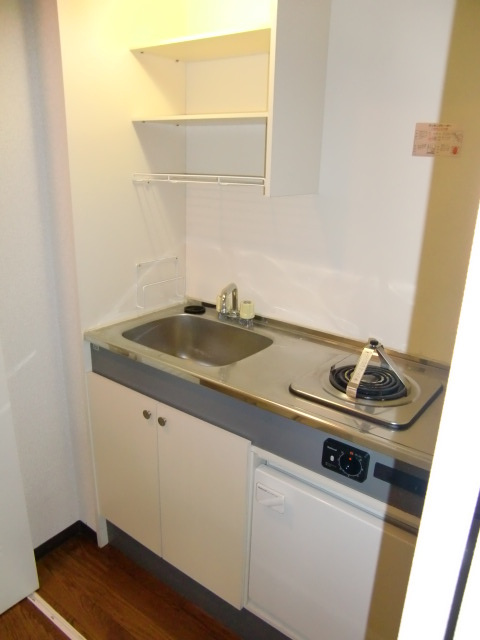 メゾンルミネのキッチン|反転の場合もあります。