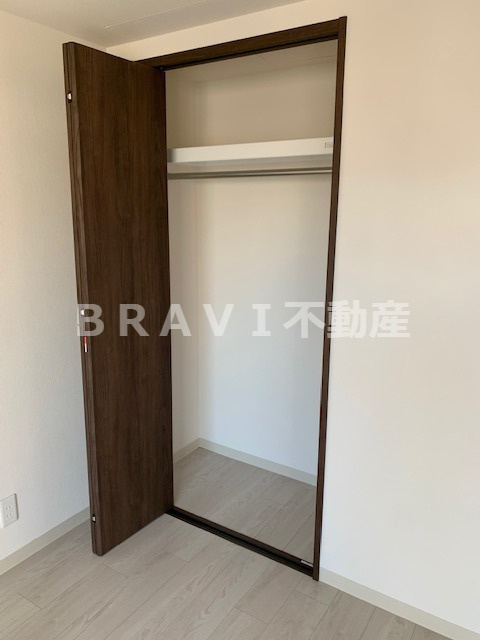 エグゼ堺筋本町　BRAVI不動産の収納|【エグゼ堺筋本町】小物を収納するのに便利です