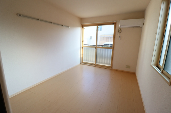 ラ・グラシューズⅠの居間・リビング