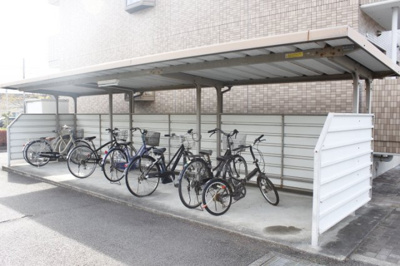 【その他共用部分】 | ヴィラージュ大岡 | 駐輪場