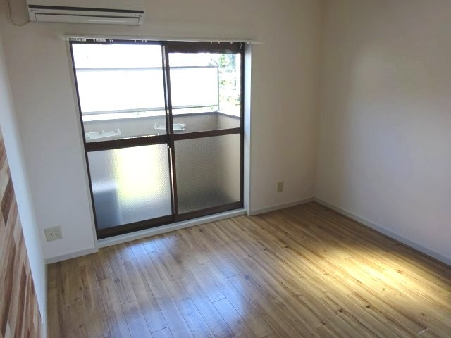 【居間・リビング】 | フローレス岡本