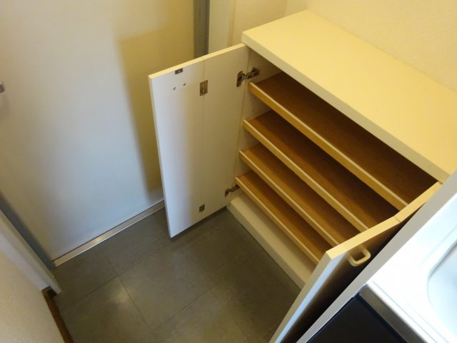 【玄関】 | フローレス岡本