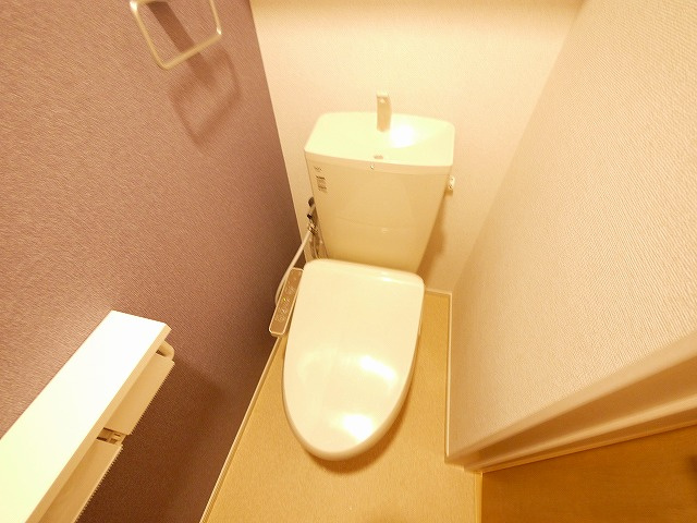 Ｖｅｒｇｅｒ（ヴェルジェ）のトイレ|ゆったりとした空間のトイレです