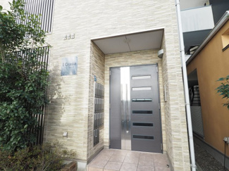 【エントランス】 | 落ち着いたエントランスです