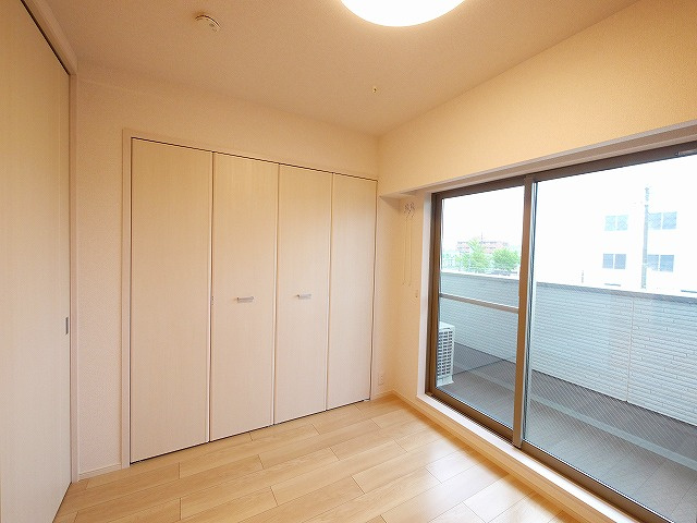 Ｖｅｒｇｅｒ（ヴェルジェ）の洋室