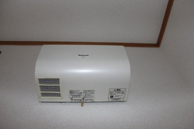 【設備】 | ピュアハウス | 除湿器