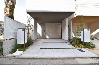 【駐車場】 | 現地見学や資料請求などお気軽にお問合せ下さい。
◎周辺環境とあわせて現地もご案内致します。