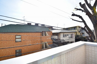【展望】 | バルコニーからは開放的な景色が眺められます。