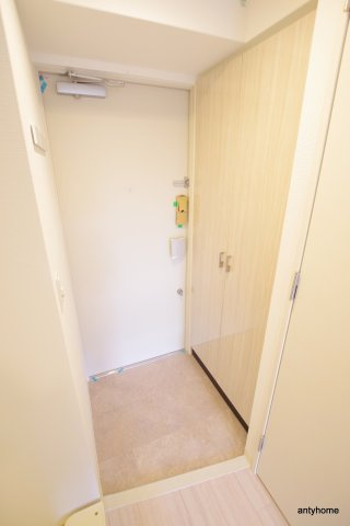 エステムコート新大阪14アイシー　仲介手数料無料の玄関