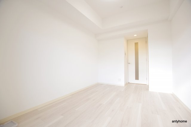 エステムコート新大阪14アイシー　仲介手数料無料の居間・リビング