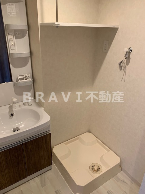 エグゼ堺筋本町　BRAVI不動産の洗面所|【エグゼ堺筋本町】洗濯機置き場