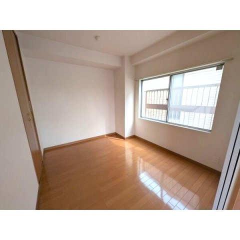 【洋室】 | Enzzo Kuriyama