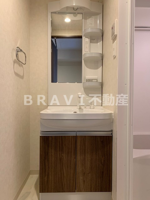 エグゼ堺筋本町　BRAVI不動産の独立洗面台|【エグゼ堺筋本町】独立洗面台です