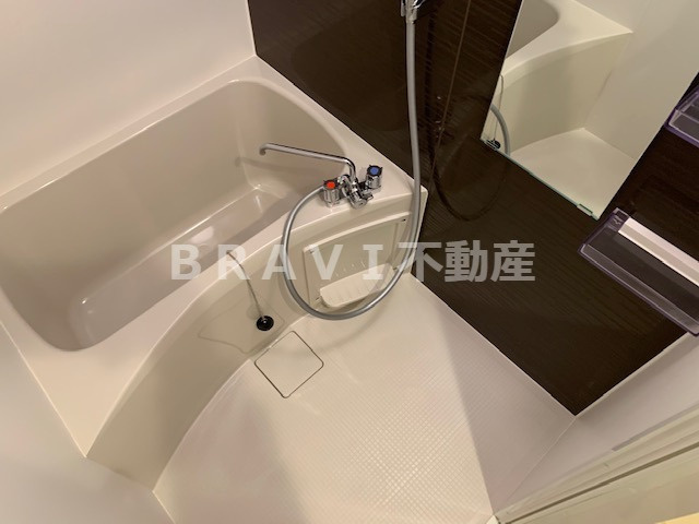 エグゼ堺筋本町　BRAVI不動産の浴室|【エグゼ堺筋本町】ゆったり過ごせるお風呂です