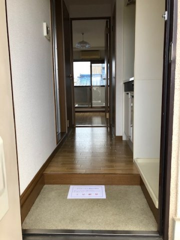 サウスビュウハイツの玄関