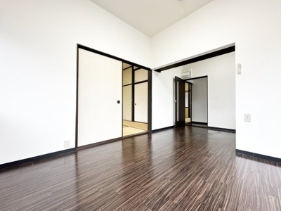 【居間・リビング】 | 川辺平家Ｅ