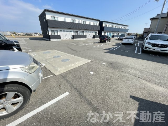 【駐車場】 | 駐車場完備です