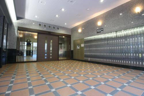 【エントランス】 | ロイヤル博多駅前