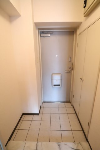 ヴァンエバーメゾンの玄関