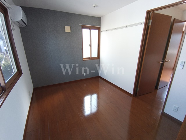 ロイヤルコート Aの寝室