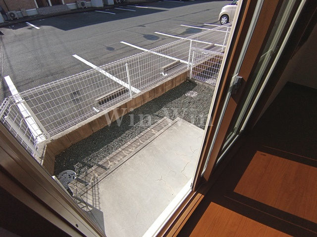 ロイヤルコート Aのバルコニー