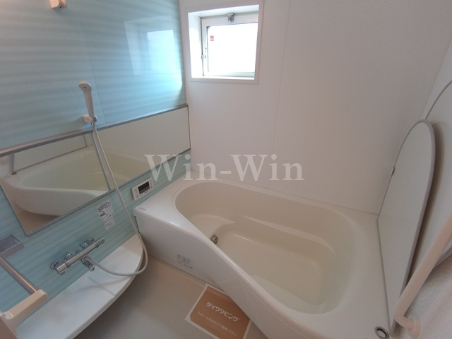 ロイヤルコート Aの浴室