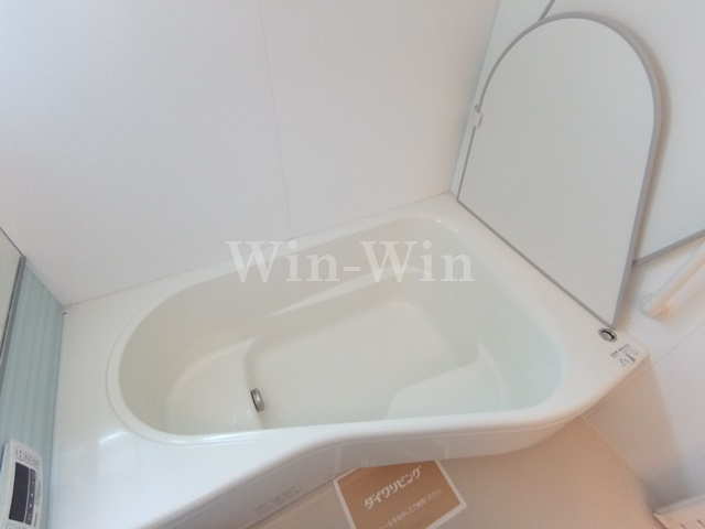 ロイヤルコート Aの浴室