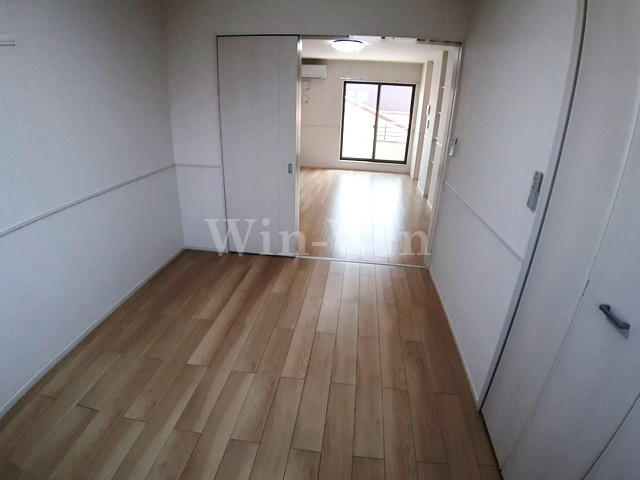 メゾン・リュミエール Ⅳの居間・リビング