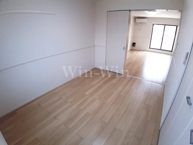 メゾン・リュミエール Ⅳの居間・リビング