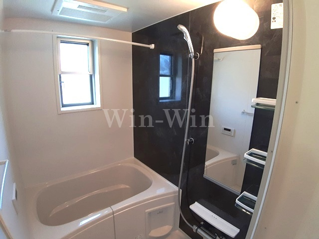 メゾン・リュミエール Ⅳの浴室