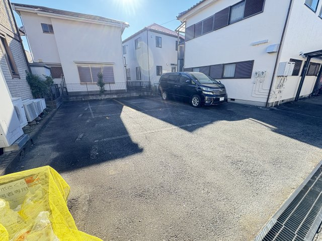 コーポさくらの駐車場