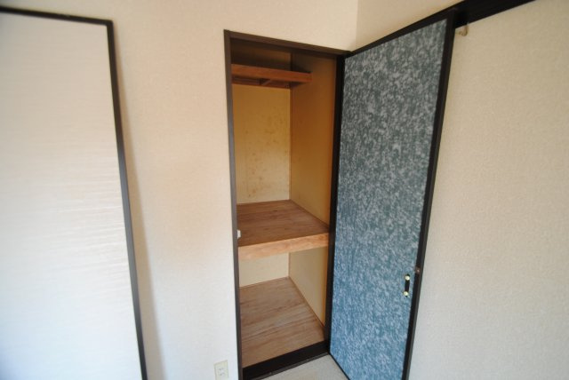 タウニ国分B棟の収納|専用の収納スペースです