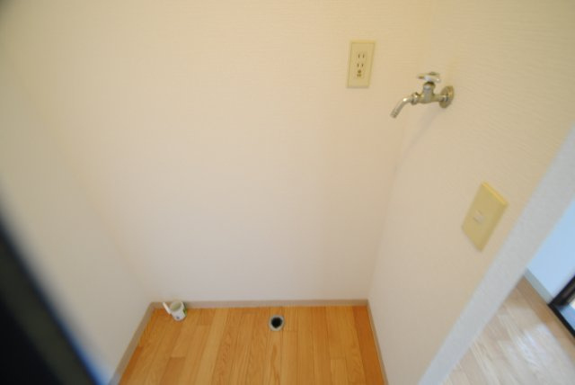 タウニ国分B棟の設備|室内洗濯機置き場があります