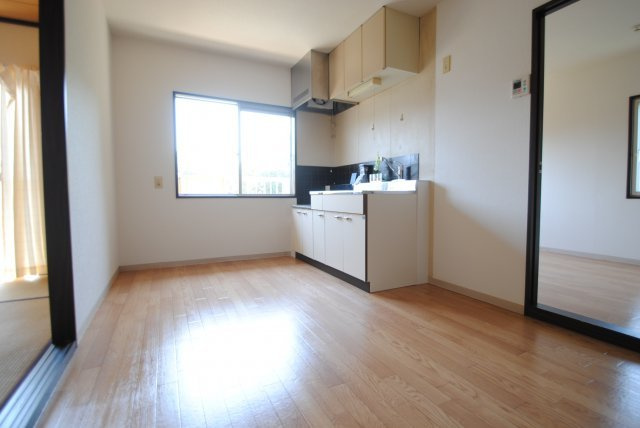 タウニ国分B棟の居間・リビング|おしゃれなリビングです