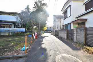 【前面道路含む現地写真】 | 現地見学や資料請求などお気軽にお問合せ下さい。
◎周辺環境とあわせて現地もご案内致します。