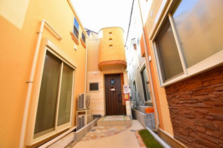 【外観】 | 閑静な住宅街で落ち着いた雰囲気です。