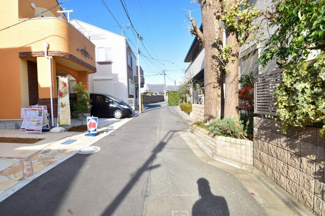 【前面道路含む現地写真】 | 現地見学や資料請求などお気軽にお問合せ下さい。
◎周辺環境とあわせて現地もご案内致します。