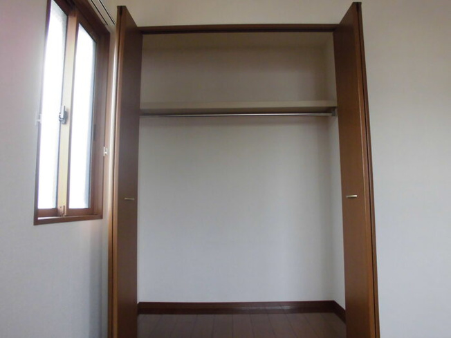 【収納】 | ヴェルドミール | 『ヴェルドミール 』反転イメージ