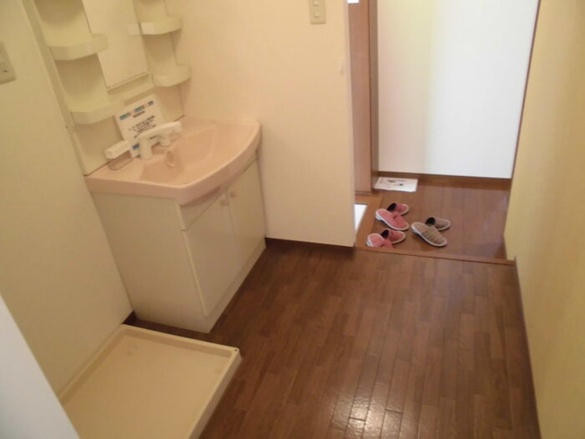 【洗面所】 | ヴェルドミール | 『ヴェルドミール 』反転イメージ