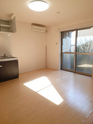 【居間・リビング】 | ブリーズパレス