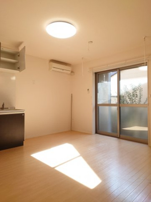 【居間・リビング】 | ブリーズパレス