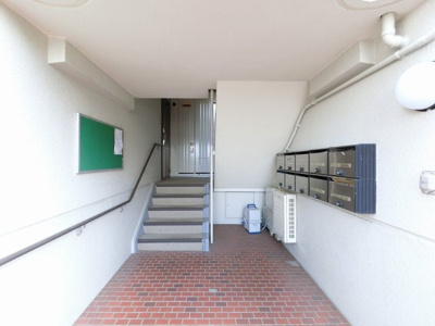 【その他共用部分】 | 磯子レインボーハイツ3-1号棟 | 共用部分の階段です。