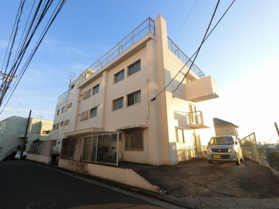 【外観】 | エミネンス妙蓮寺 | 総戸数９戸、１９６９年４月築、管理人は日勤勤務につき管理体制良好です♪