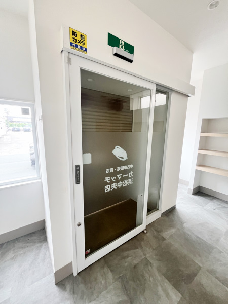 初生町貸事務所の内装