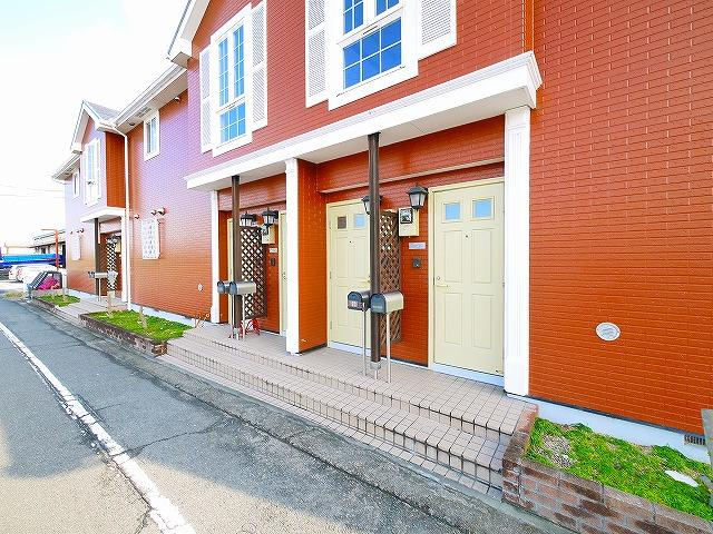 ファミーユ・ドゥーのその他共用部分|玄関周りです
